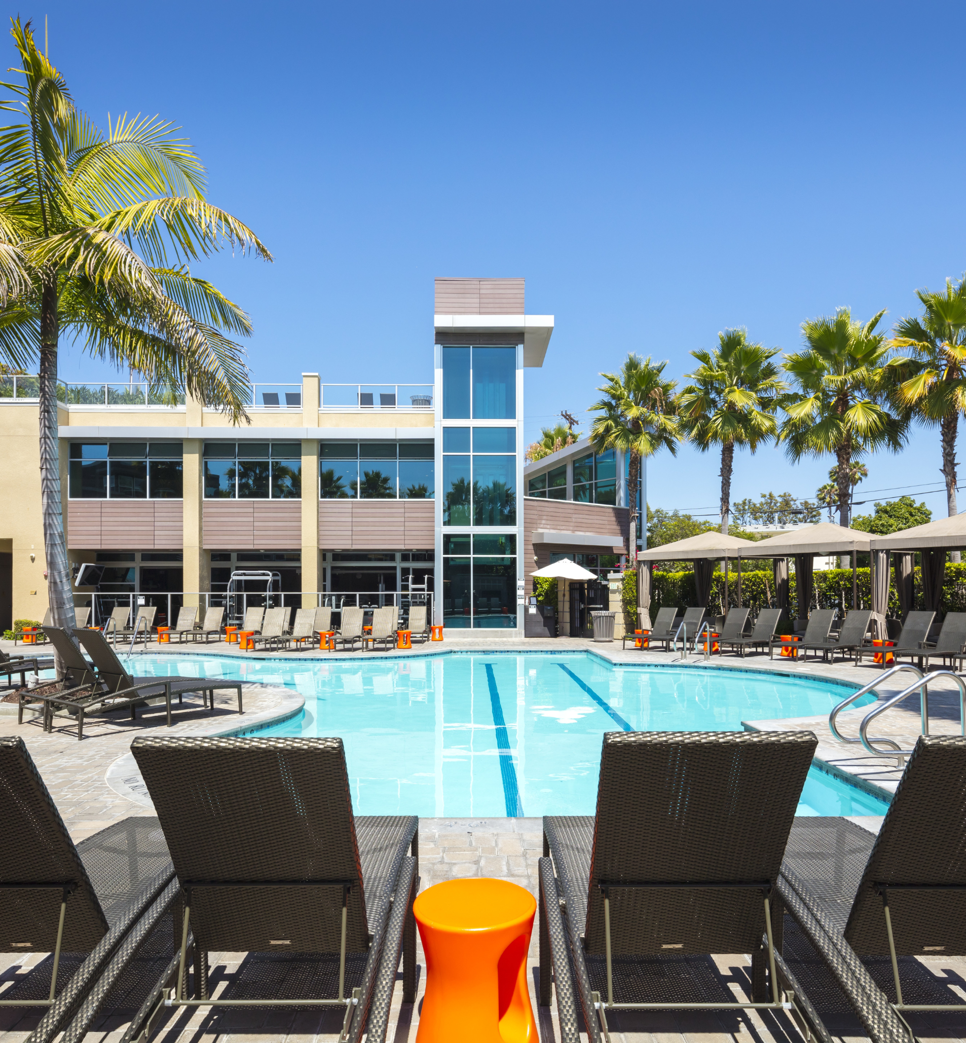 Lincoln Place - Venice, CA - Pool