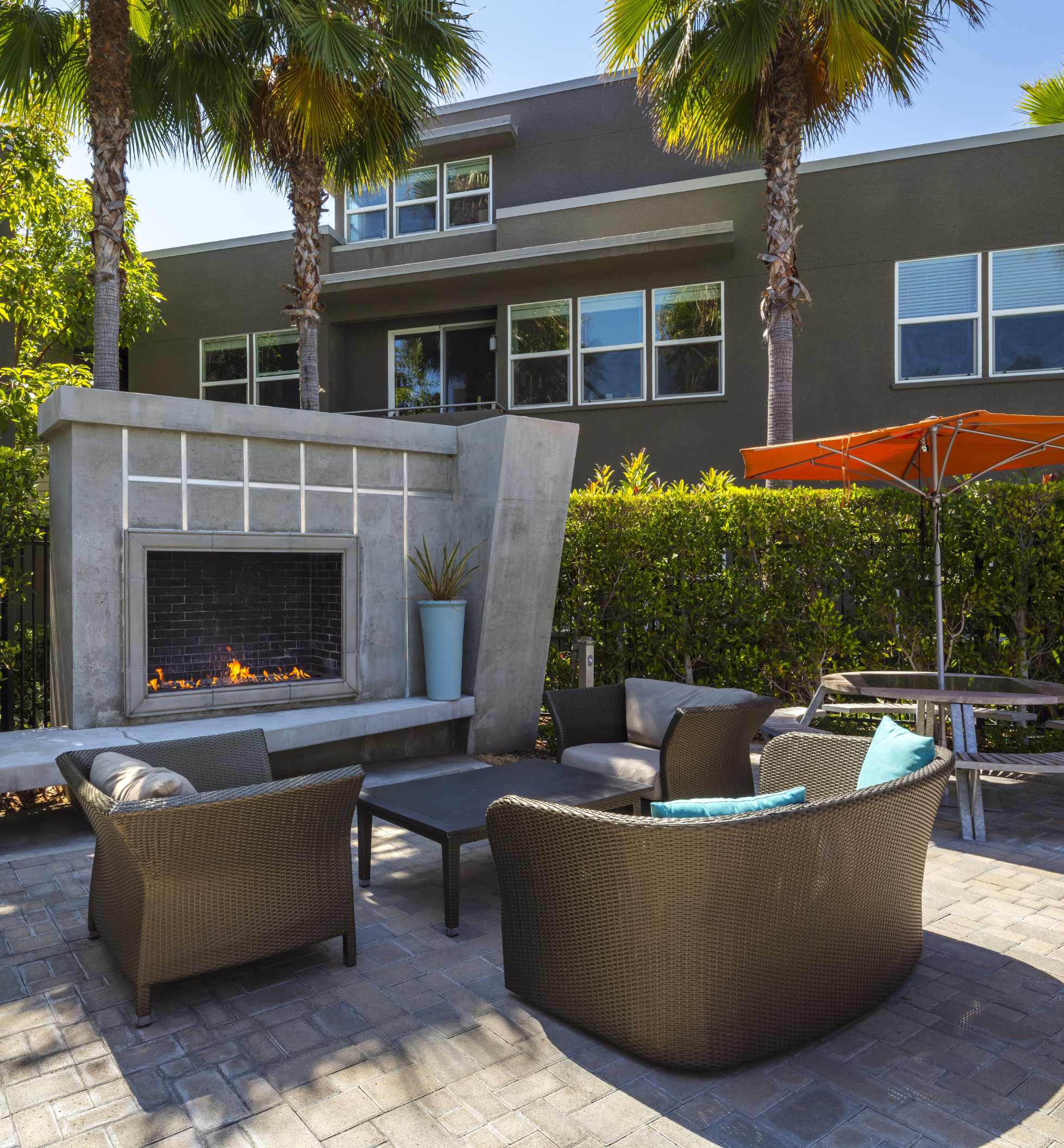 Lincoln Place - Venice, CA - Pool